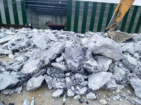 03-wollastonite-loading.jpg 03-wollastonite-loading.jpg
