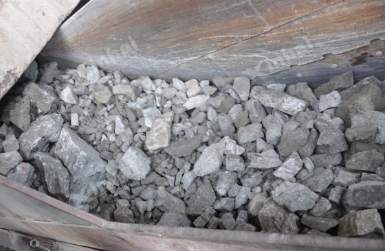 molybdenum-ore.jpg molybdenum-ore.JPG